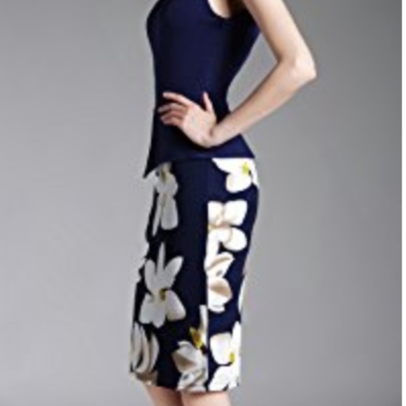 Women's Figure Flattering Work Dress - Picture 5 of 5